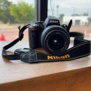 ONCE Used Nikon D5100 & 18-55mm Lens w/ FREE Camera Bag